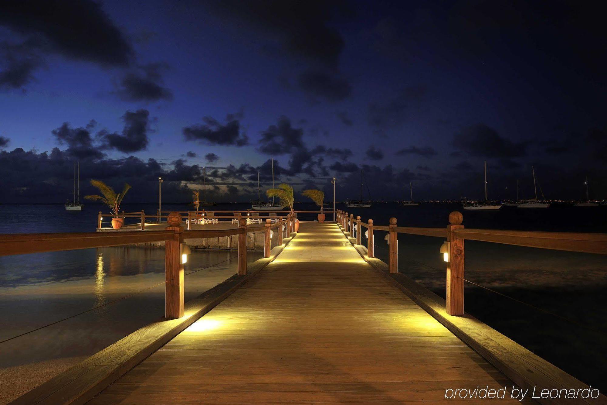 Beach Plaza (adults Only) 4*