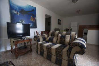 Mary Rose Apartment *