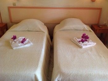 Imperatrice Village - Sur La Hotel