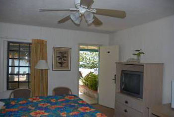 Hotel Island Beachcomber 2*