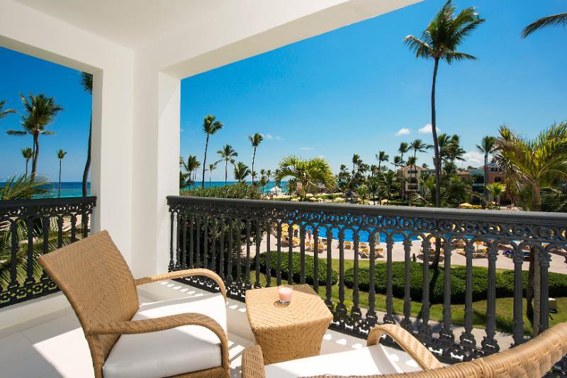 Ocean Blue And Sand Hotel 4*