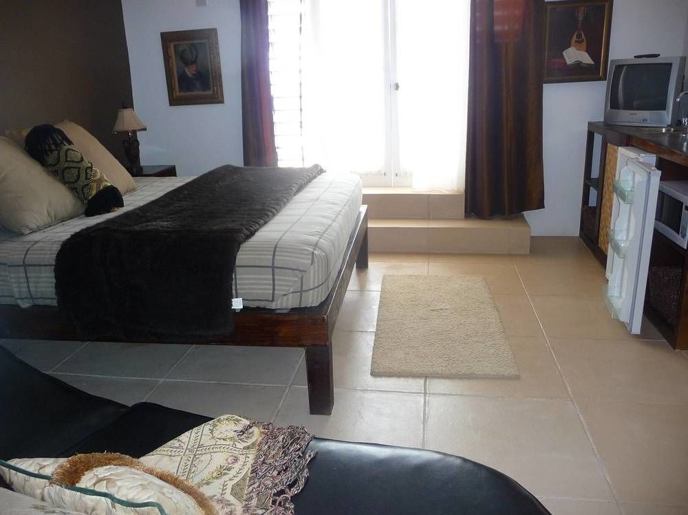 Hotel Moxons Club 4*