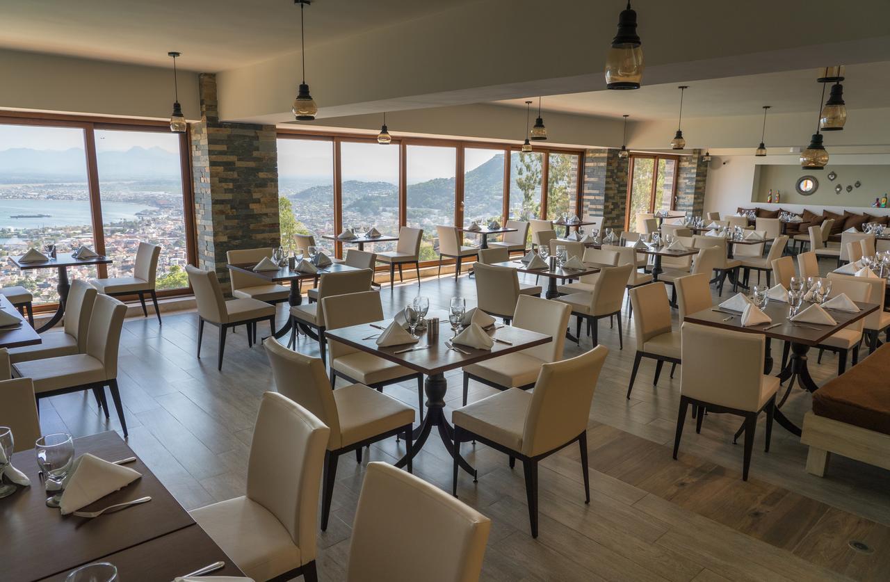 Hotel Satama 4*