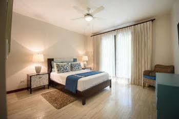 Hotel El Portillo Residences *