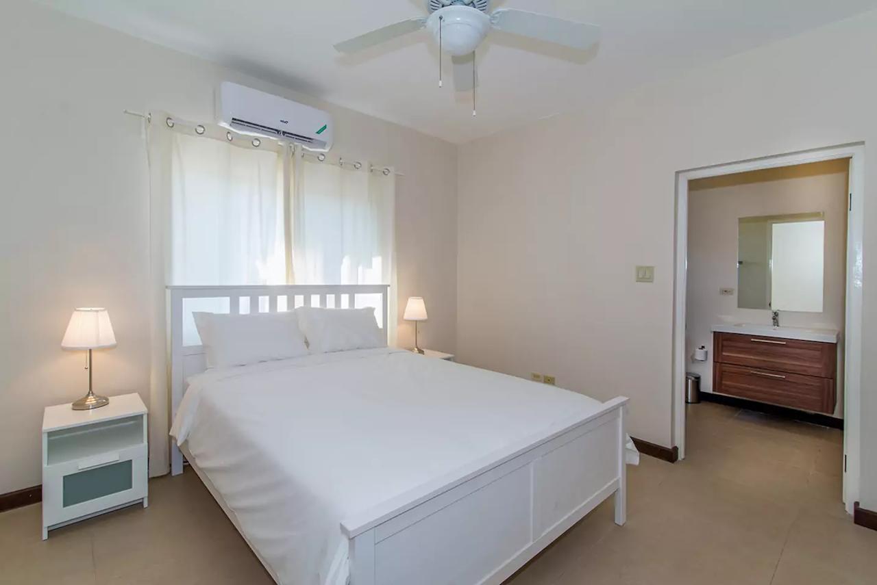 Casa de férias Luxury 2br Facing W/pool #4 *
