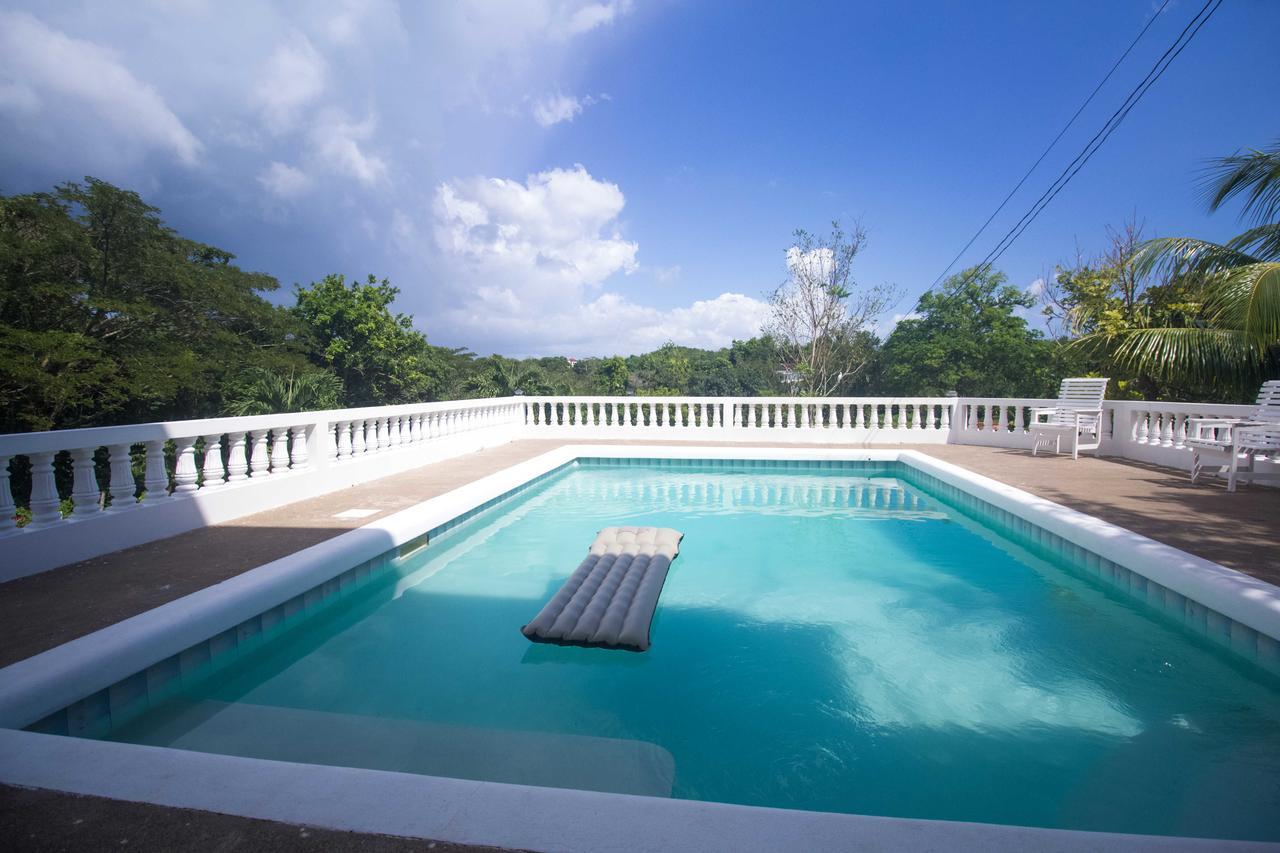 Rainbow Hill * Negril