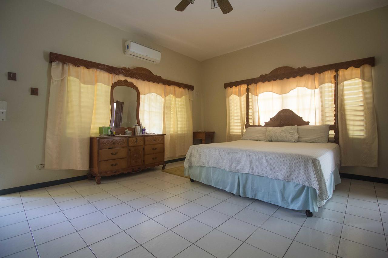Rainbow Hill Villa *