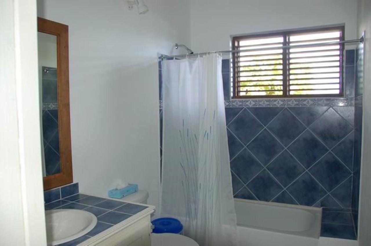 Rainbow Heights Villa *