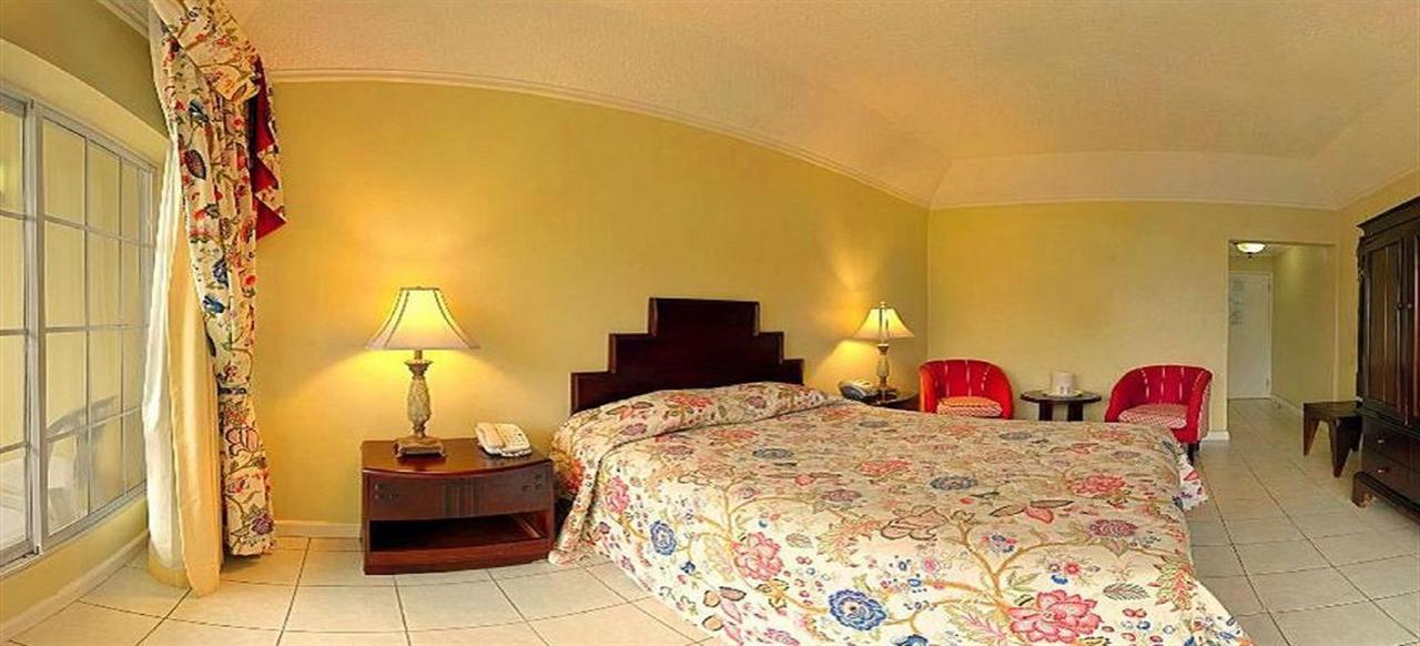 On The 2* Ocho Rios