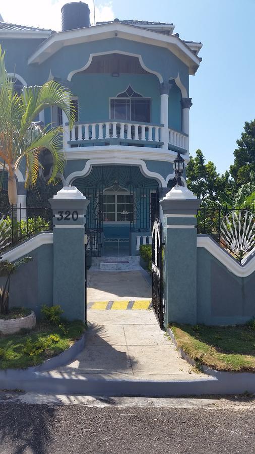 Bailey's Bed & Breakfast