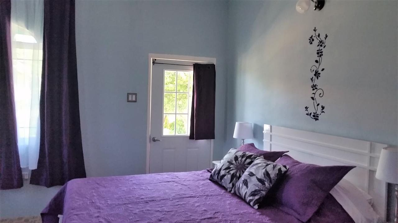 Bed & Breakfast Bailey's Runaway Bay
