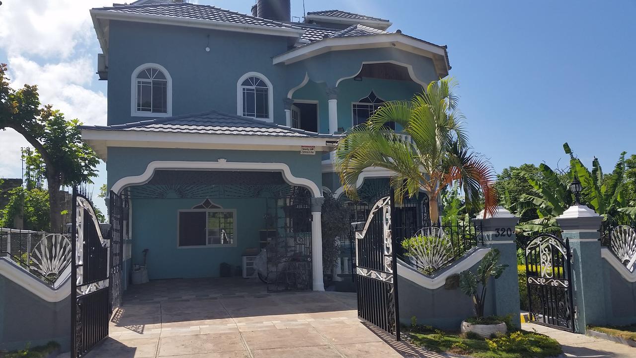 Bed & Breakfast Bailey's 2*