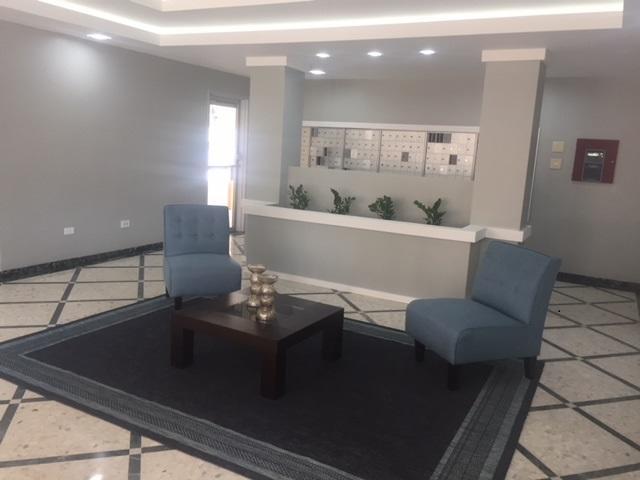 Apartamento Cond. St. Tropez San Juan