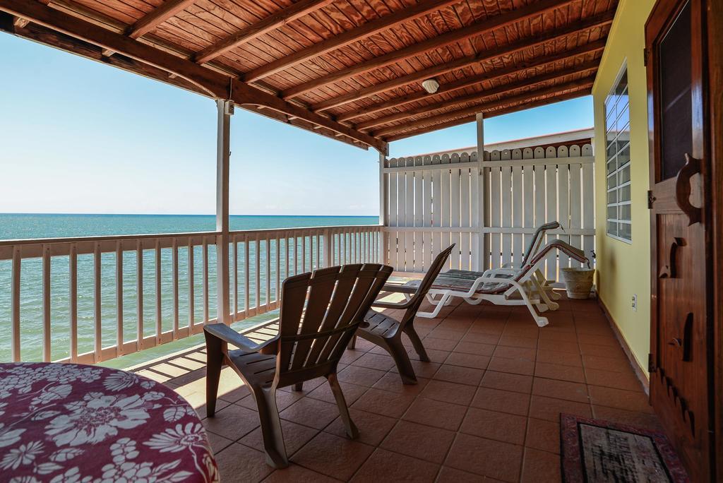 Lemon Tree Ocean Front Hotel *