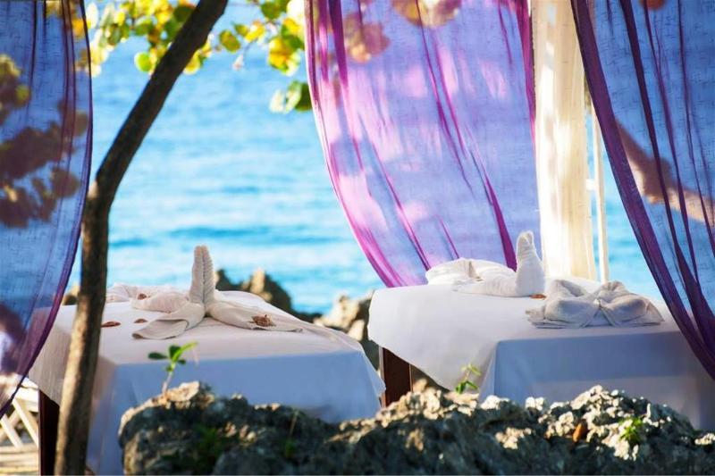 Hotel Casa Marina Beach An Amhsa Marina Resort 3*