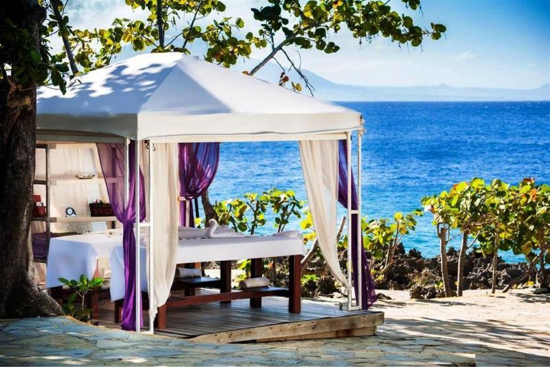 Casa Marina Beach An Amhsa Marina Resort Hotel