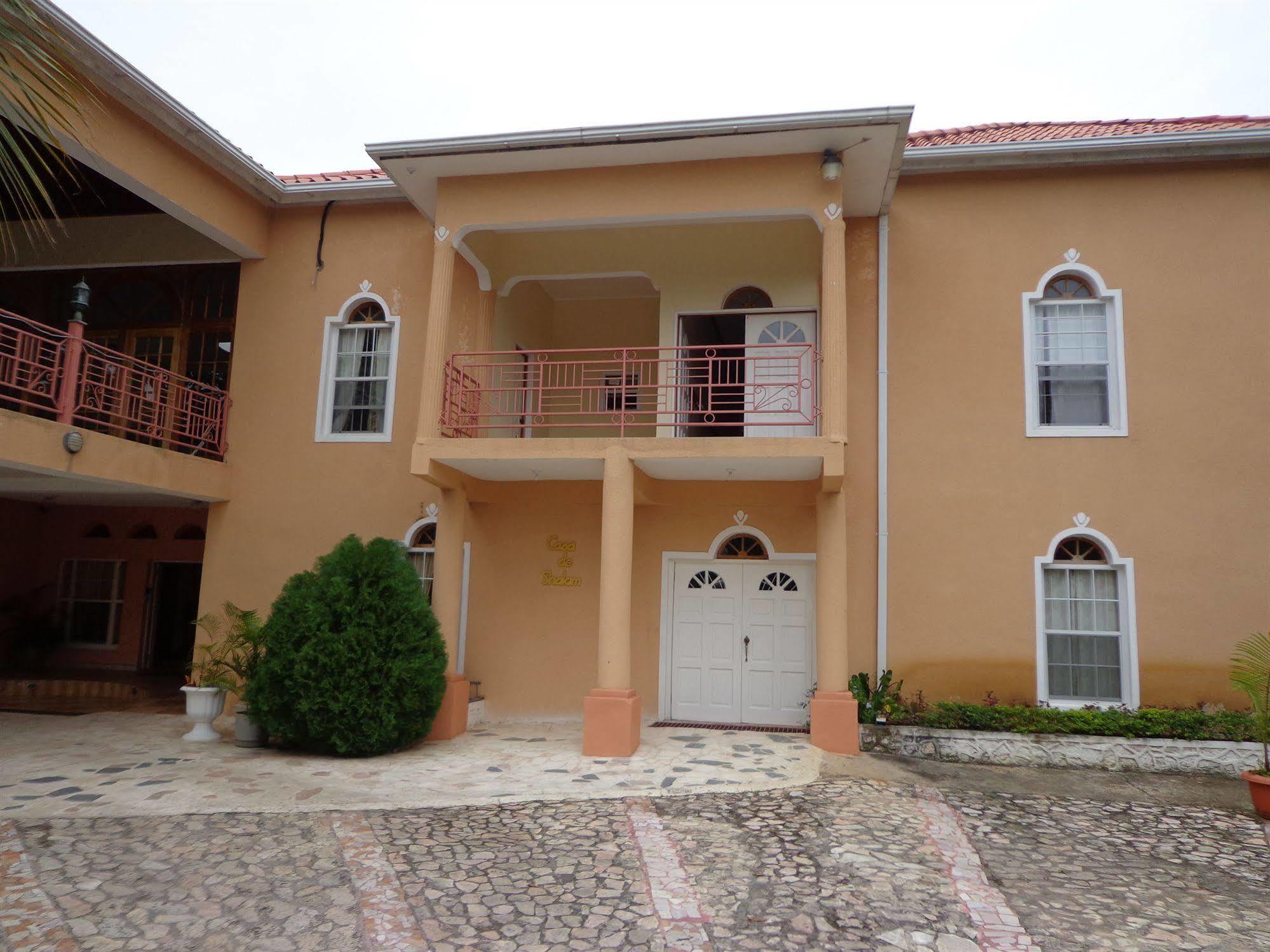 Casa De Shalom Hotel 3*