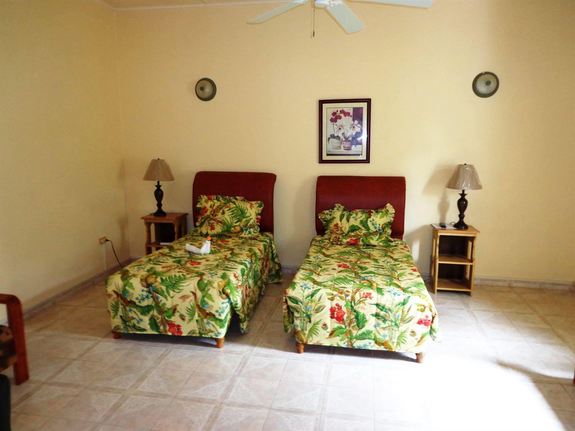 Casa De Shalom Hotel Ocho Rios