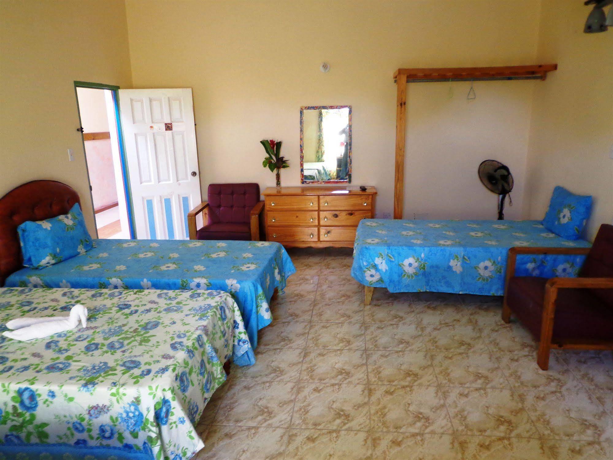 Casa De Shalom Ocho Rios