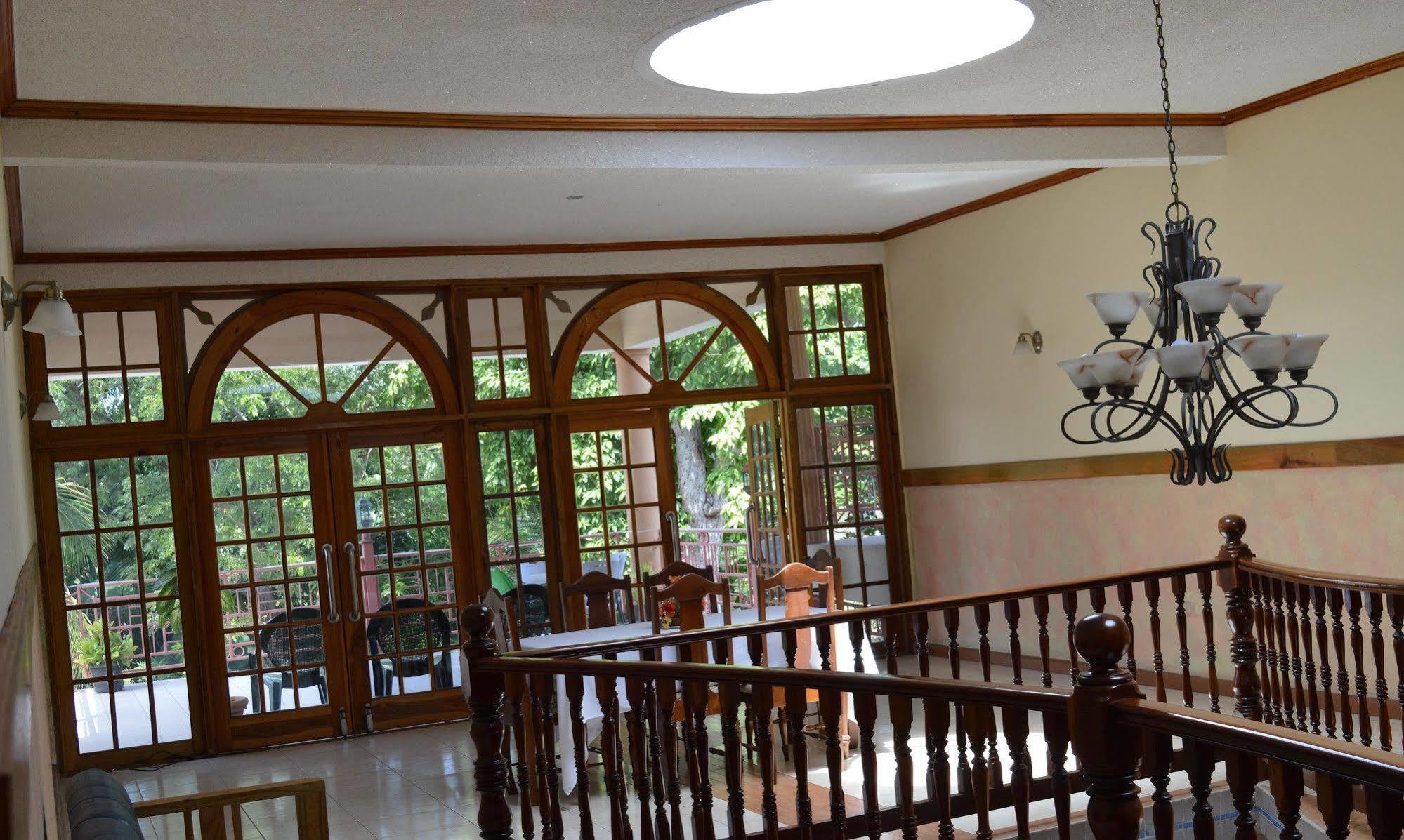 Casa De Shalom 3* Ocho Rios