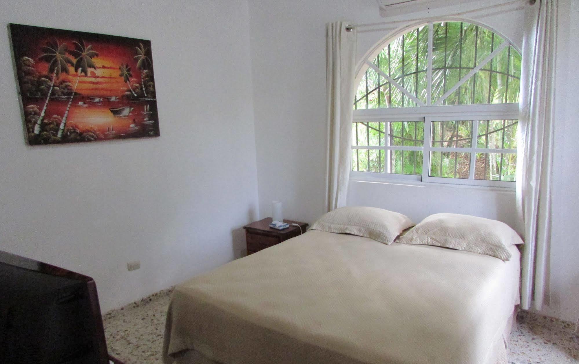 Guest house Castillo Romano Las Terrenas