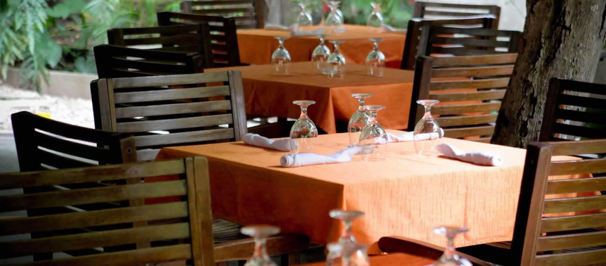 La Reserve Hotel 3*