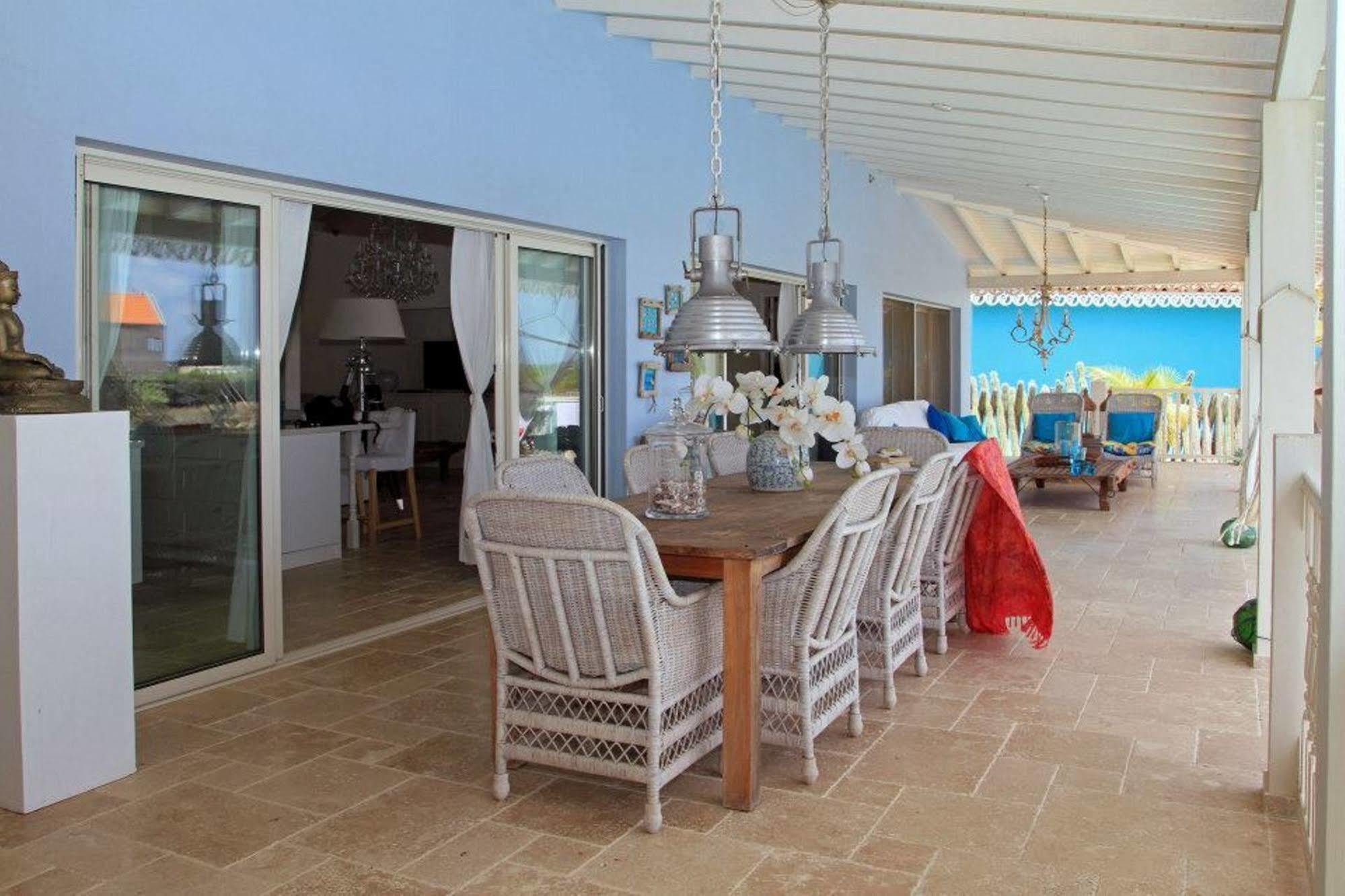 Ocean Breeze Boutique & Marina Hotel