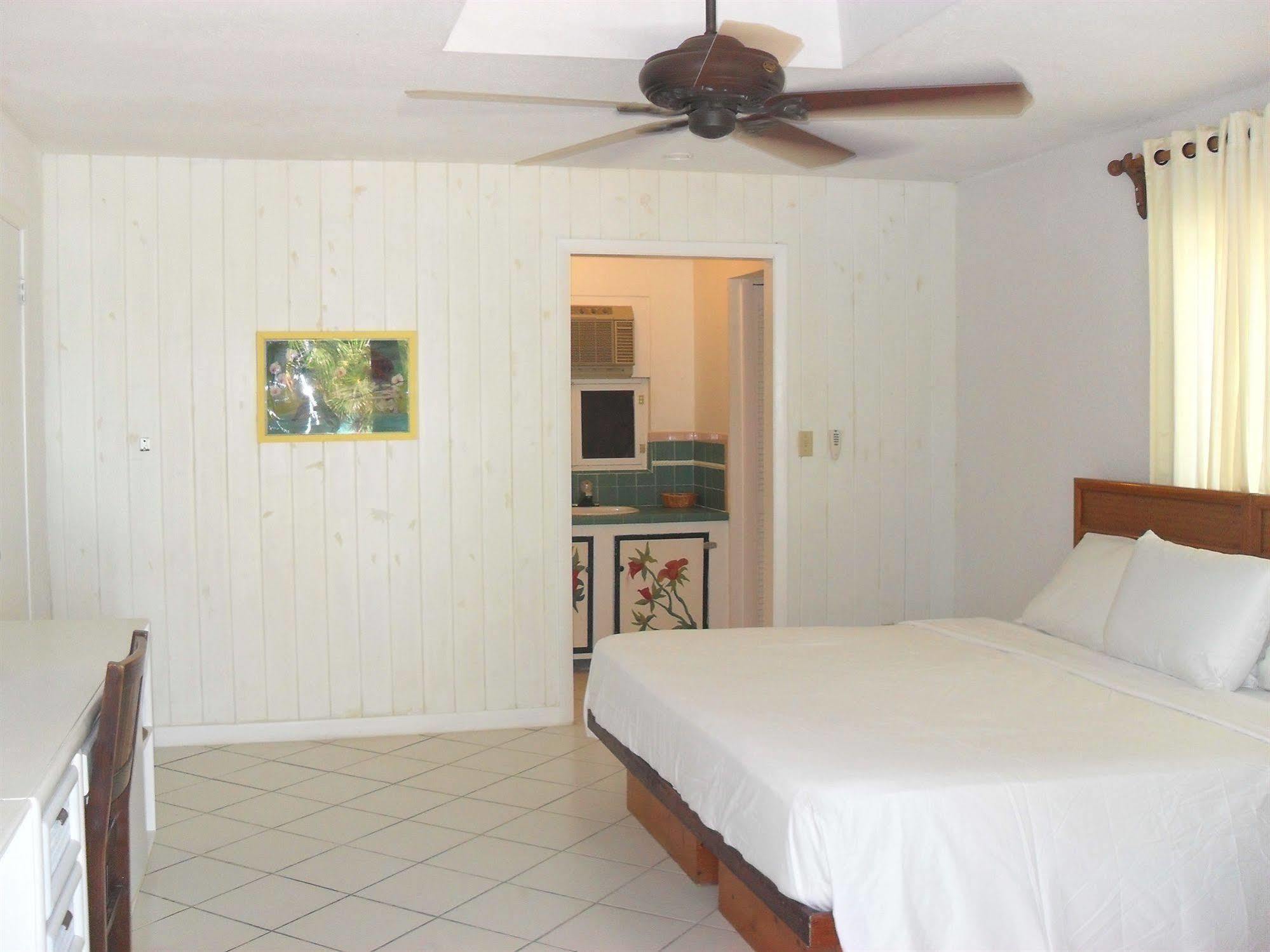 Hotel Pelican 3*