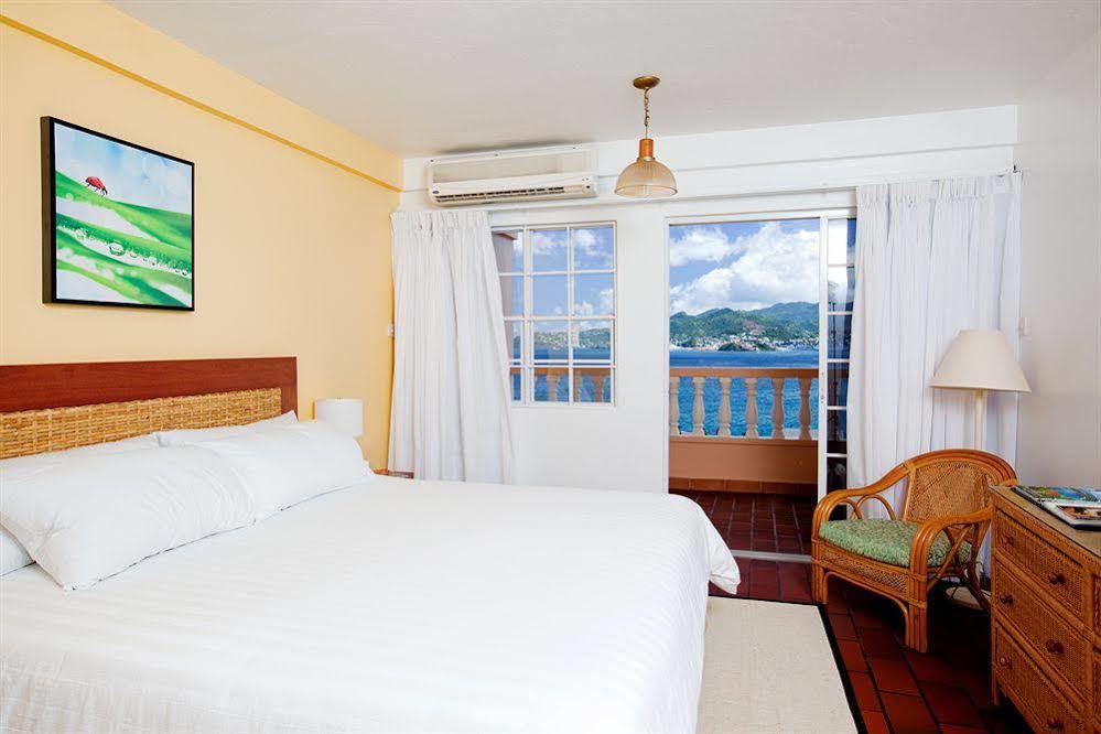 Hotel Flamboyant & 3*