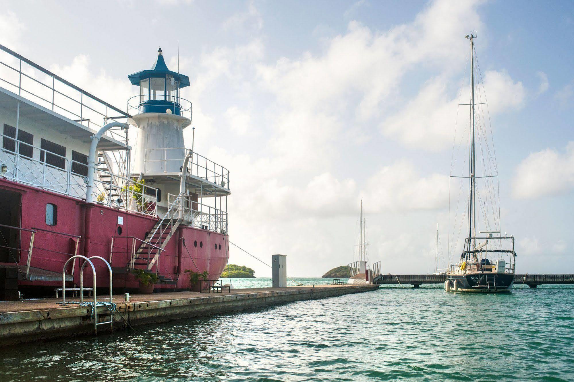 Hotel Le Phare Bleu Boutique And Marina 4*