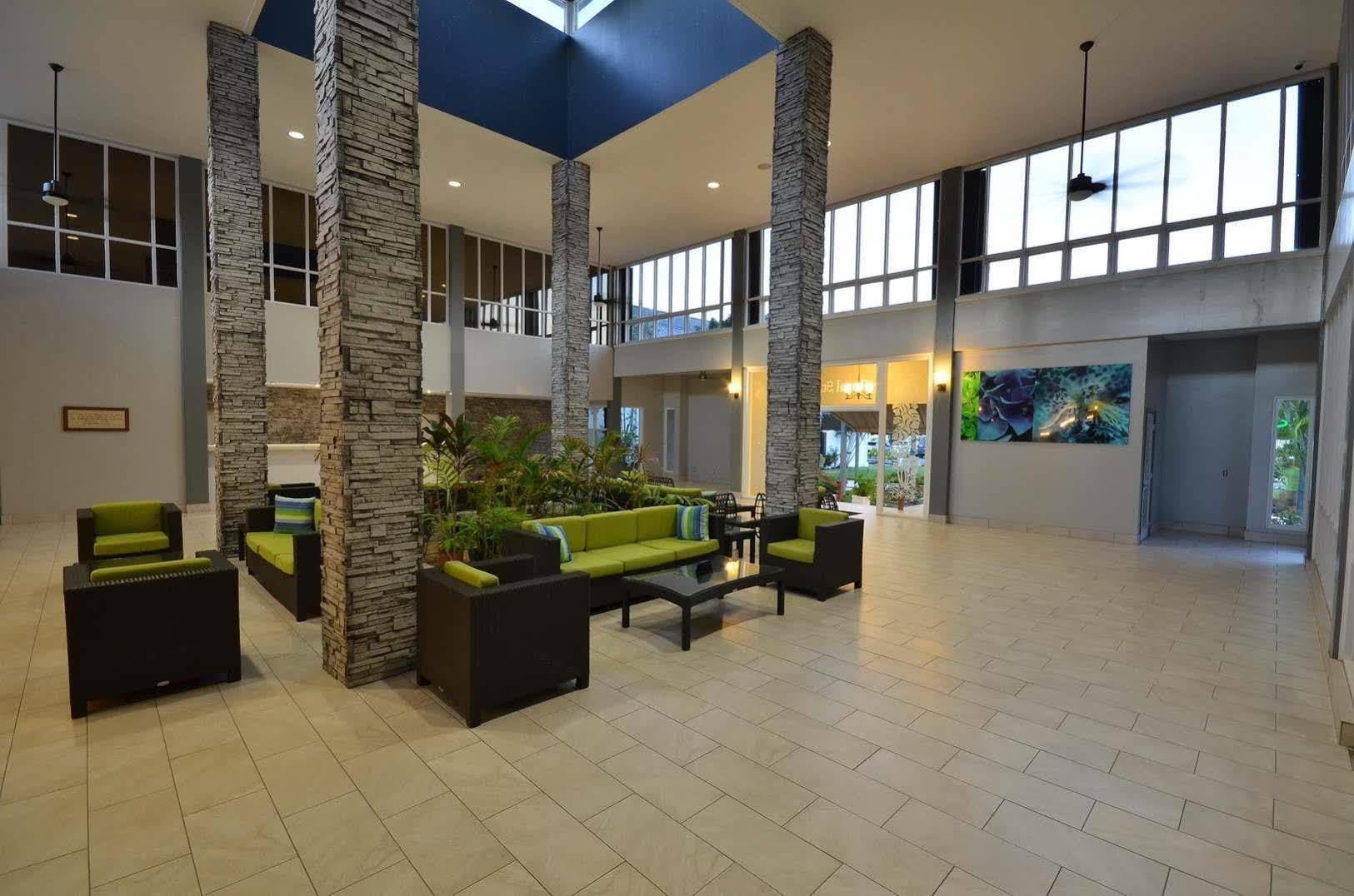 Royal St. Kitts 4*