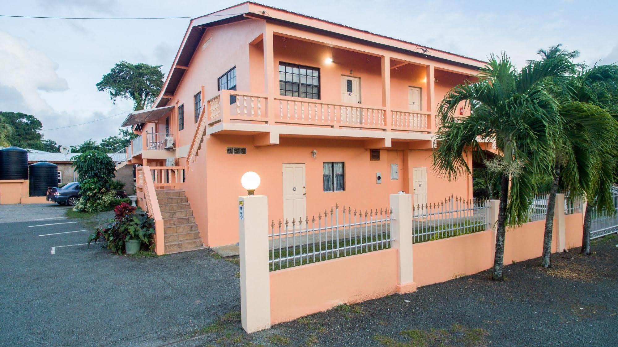 Lesville Tobago Hotel Canaan