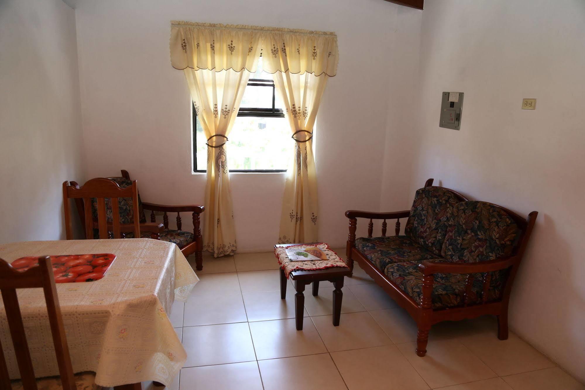 Lesville Tobago 3* Canaan