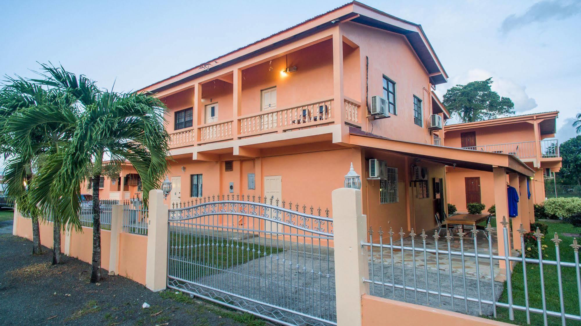 Hotel Lesville Tobago 3*