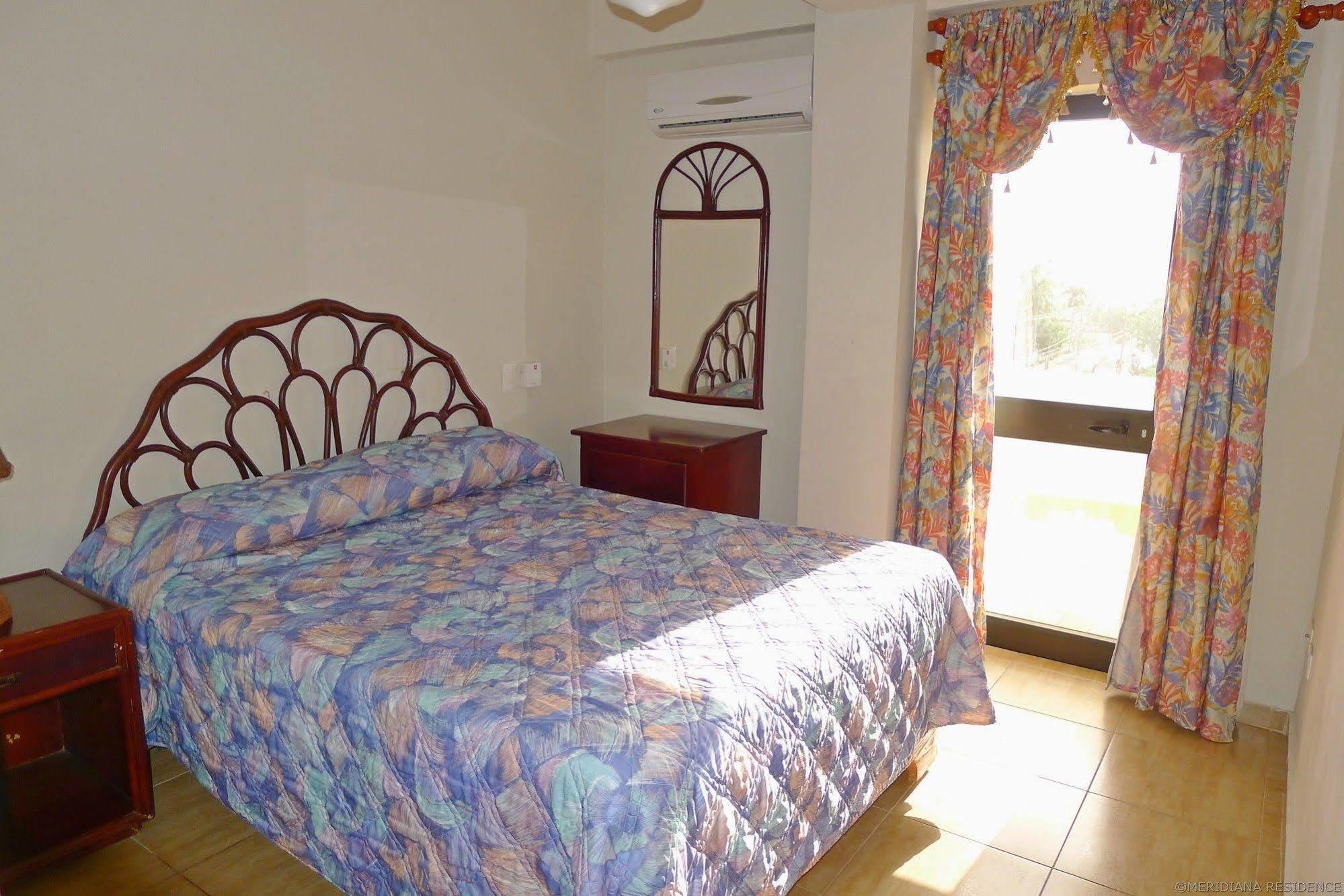 Meridiana 3*