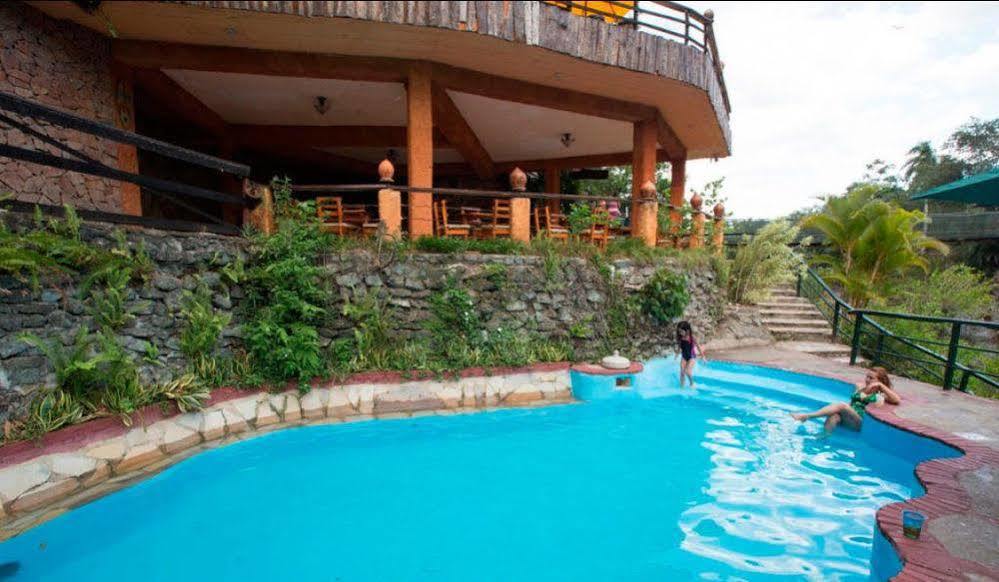 River Club &