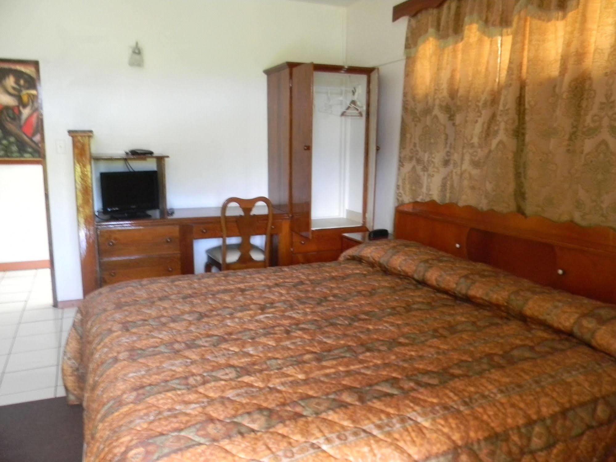 Castle Maria Hotel 2*