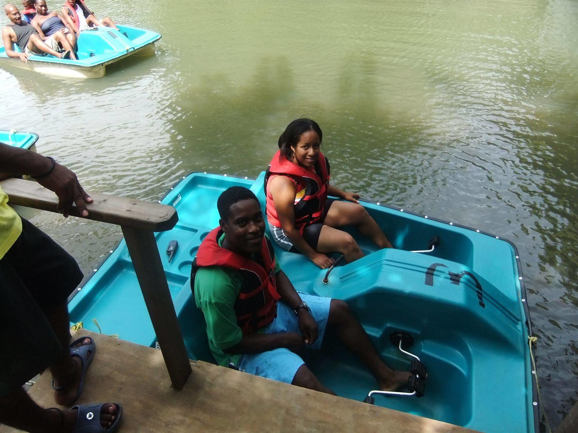 Lodge Serenity Dominica