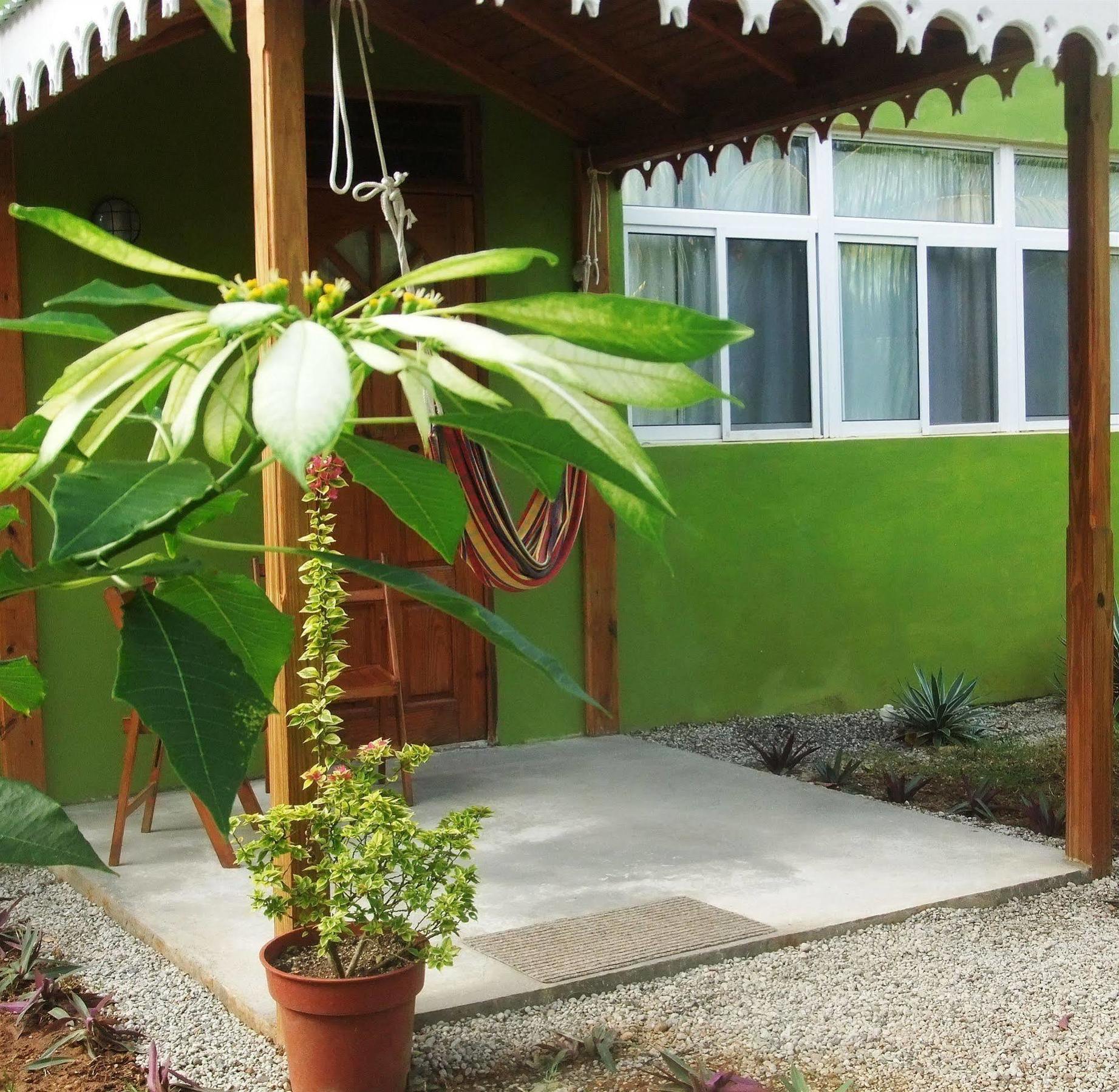 Serenity Dominica Lodge Marigot