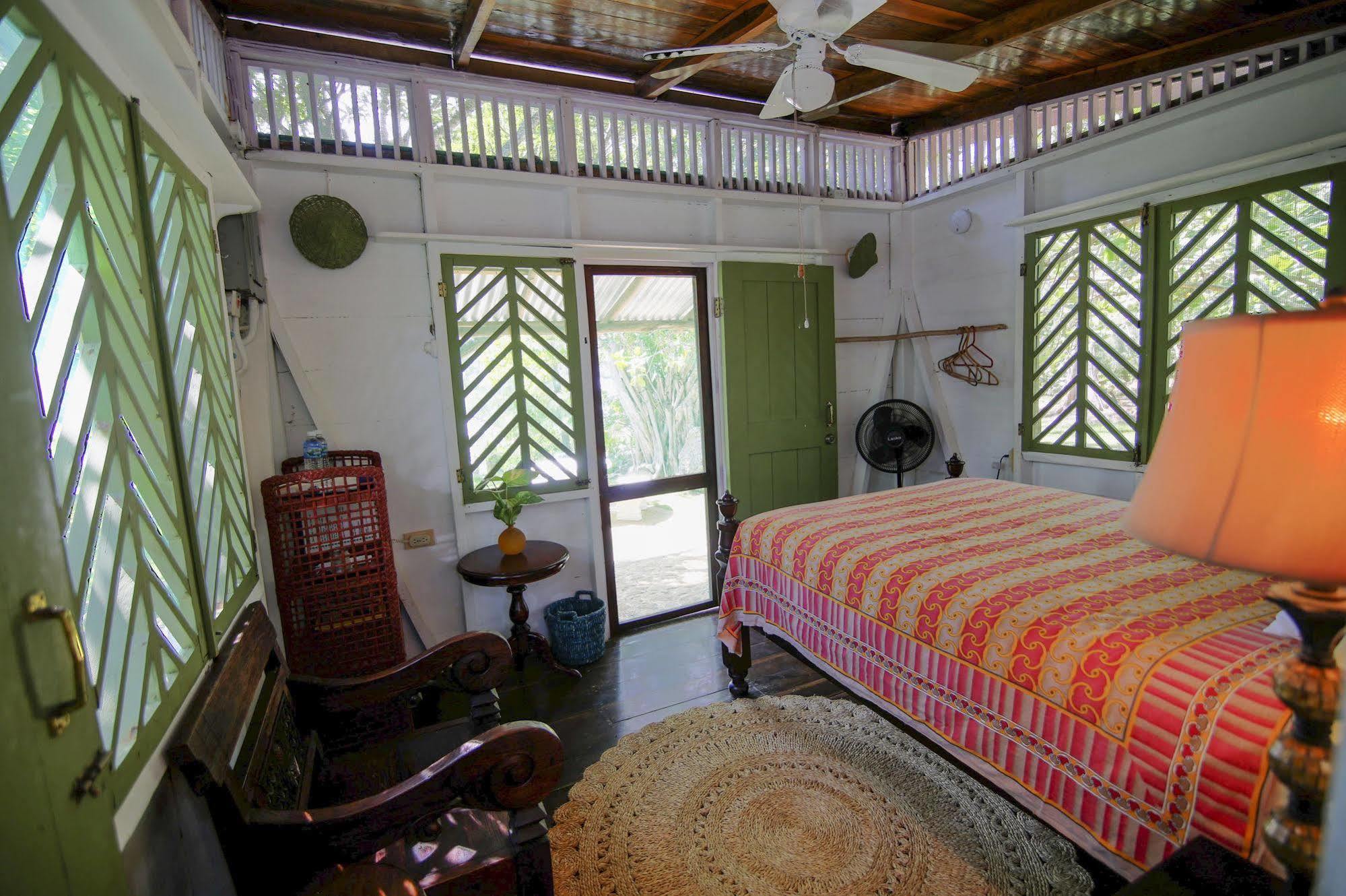 Tingalaya's Retreat Guest house Negril