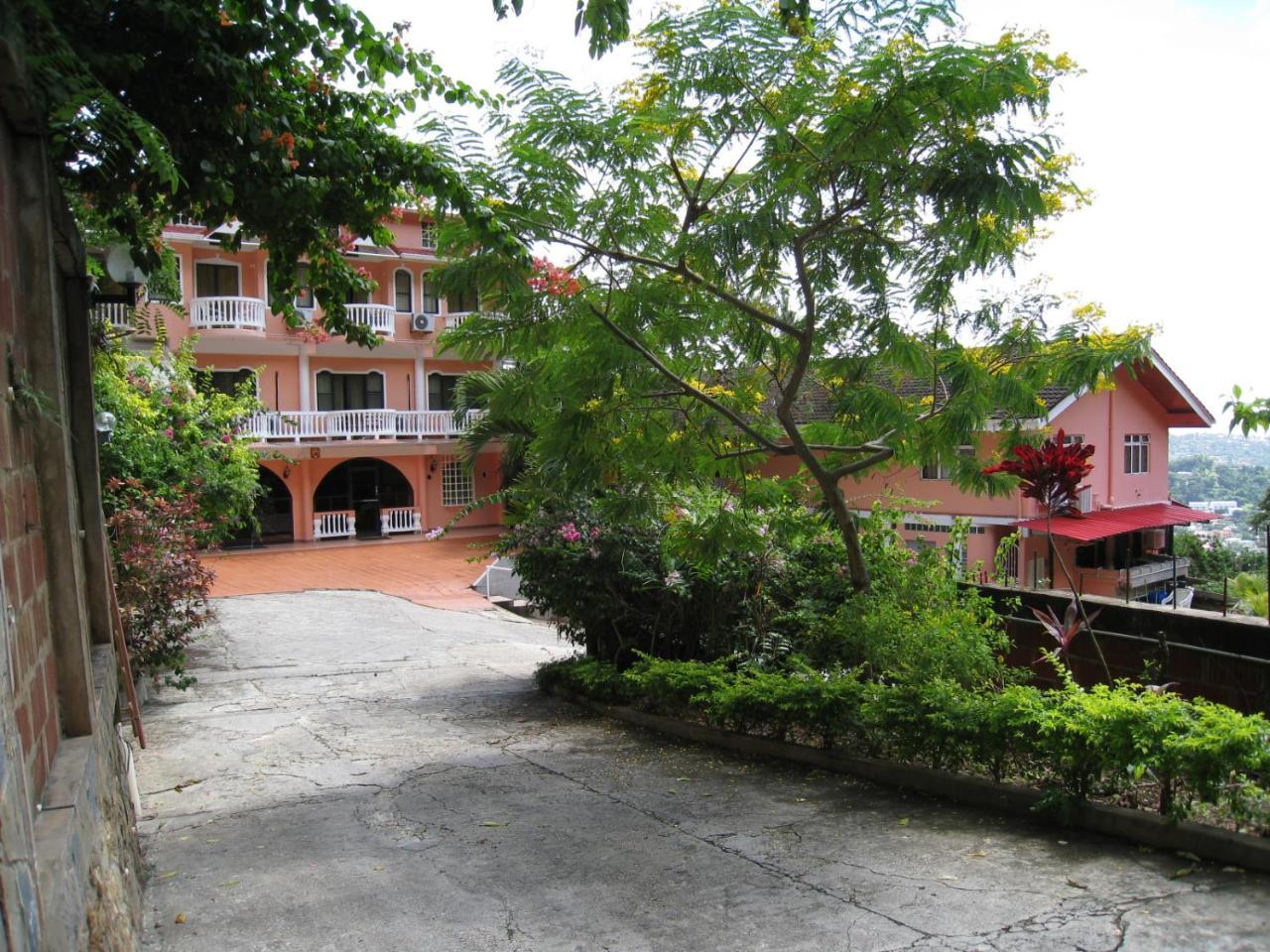 Alicia's Palace Hotel Port of Spain
