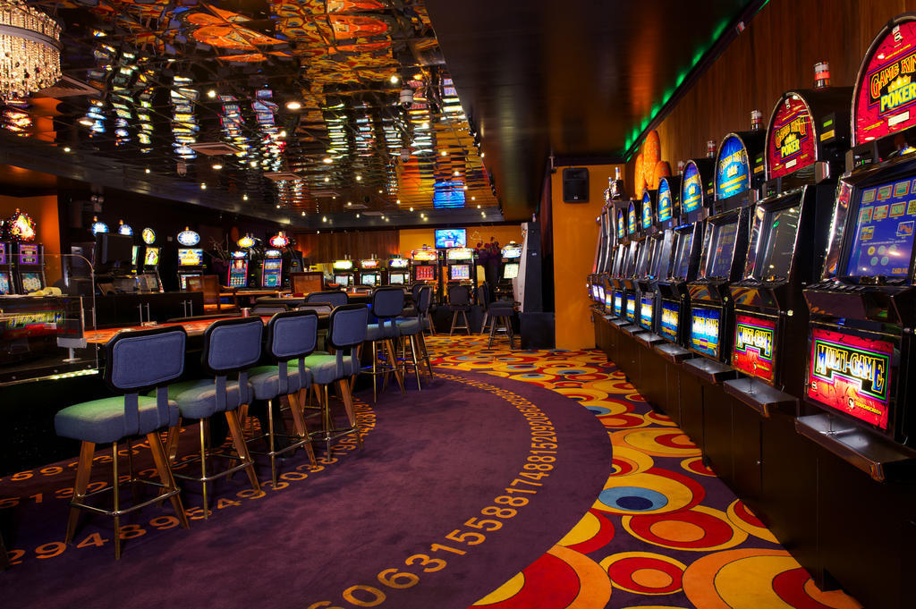Trupial & Casino Hotel 4*