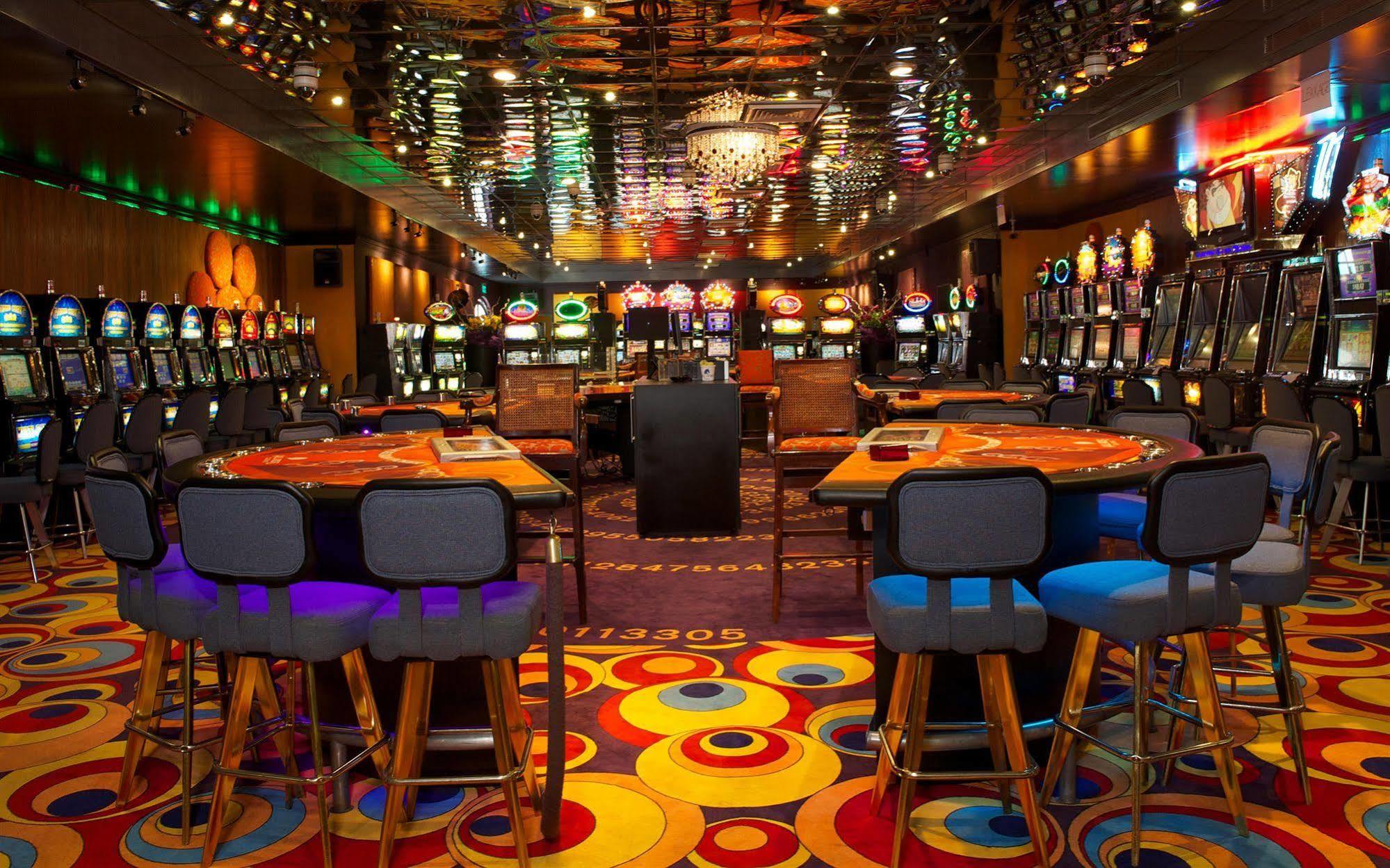 Trupial & Casino Hotel 4*