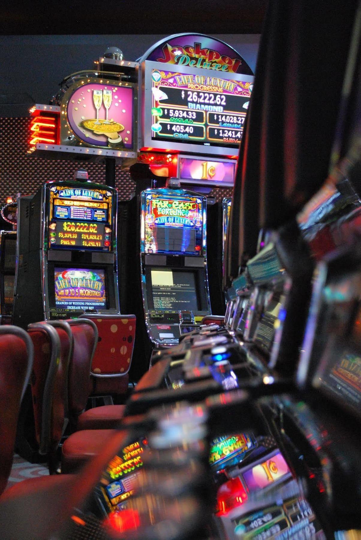 Hotel Platino & Casino 3*