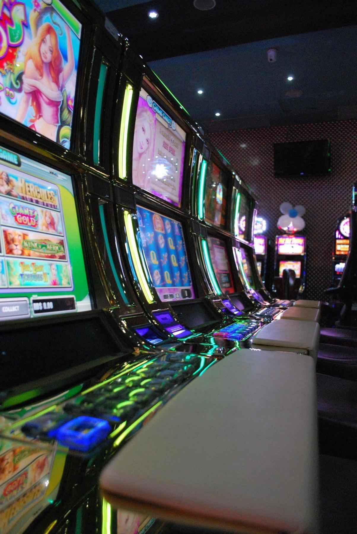 Hotel Platino & Casino 3*