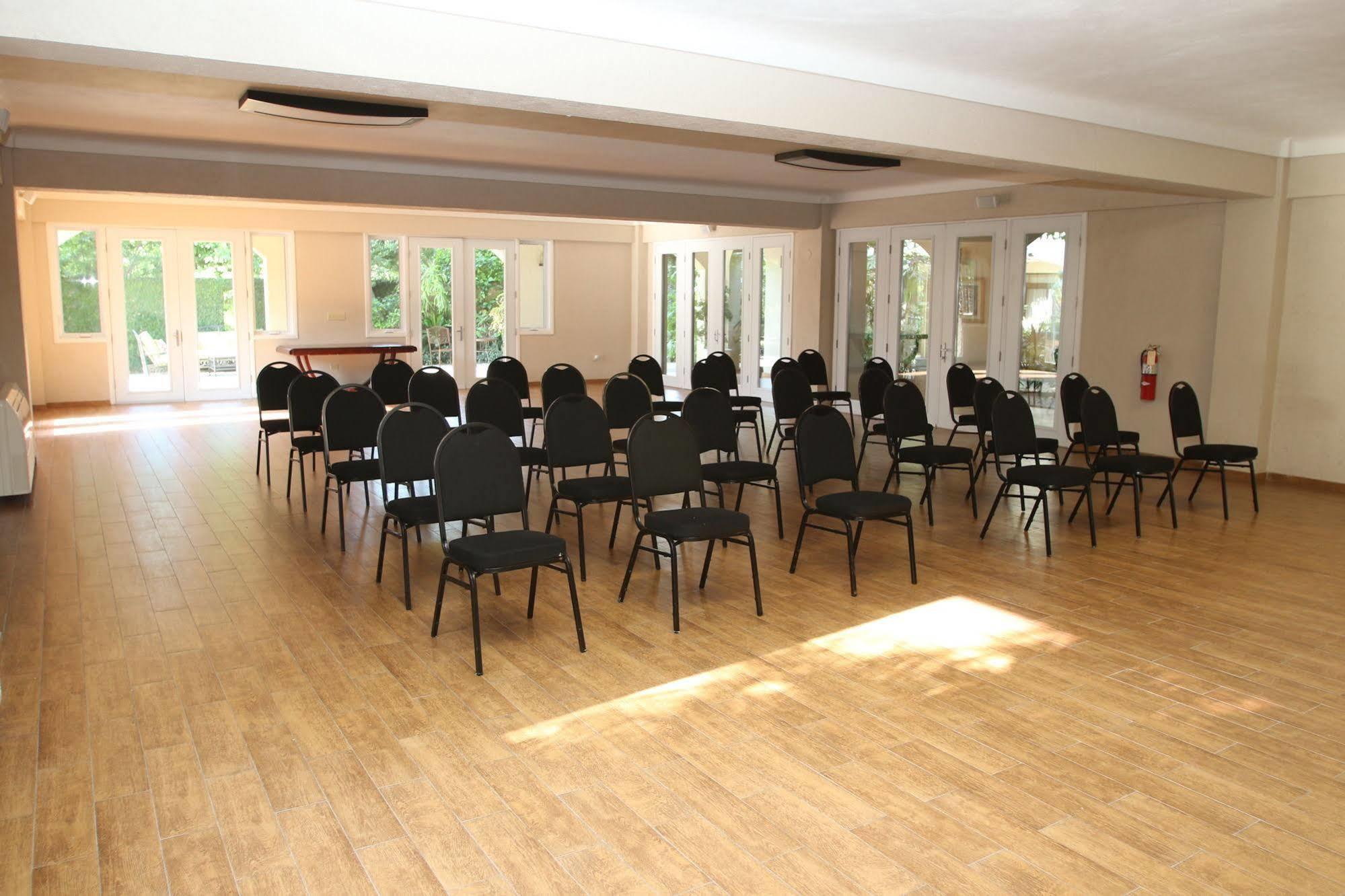 Therese Hotel Porto Príncipe