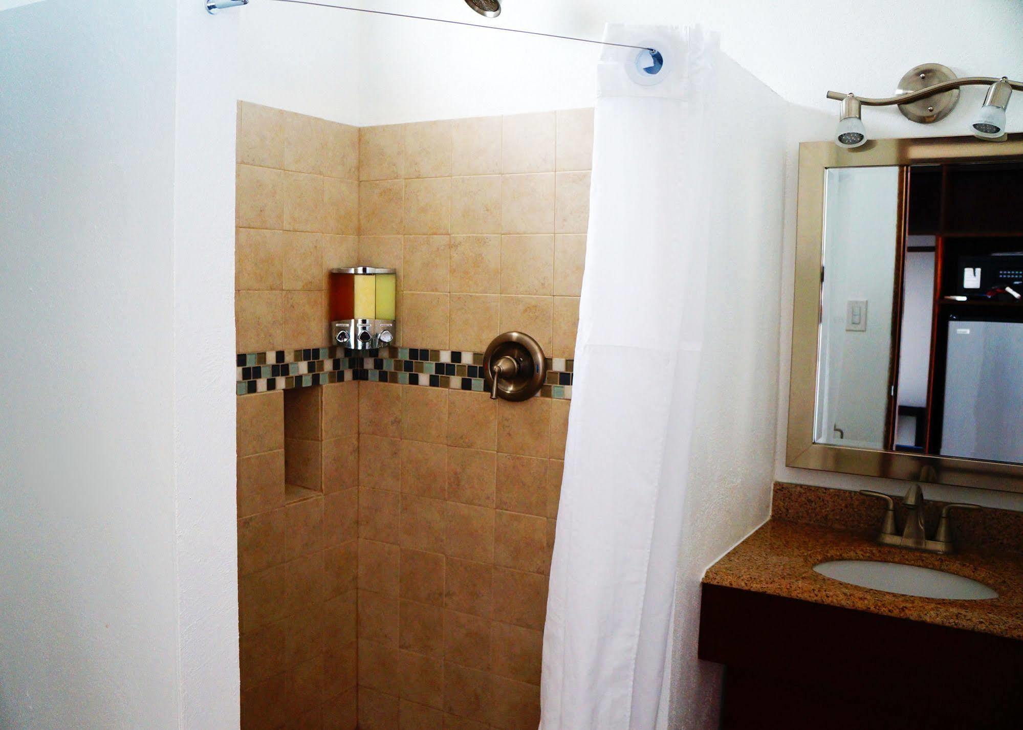 Bravo Hotel