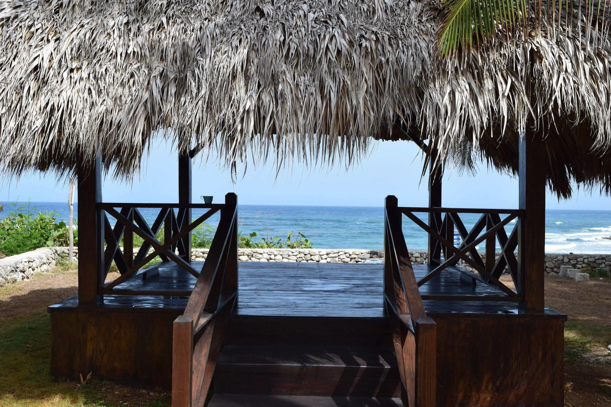 Hotel El Quemaito - Luxury Oceanfront Retreat 3*