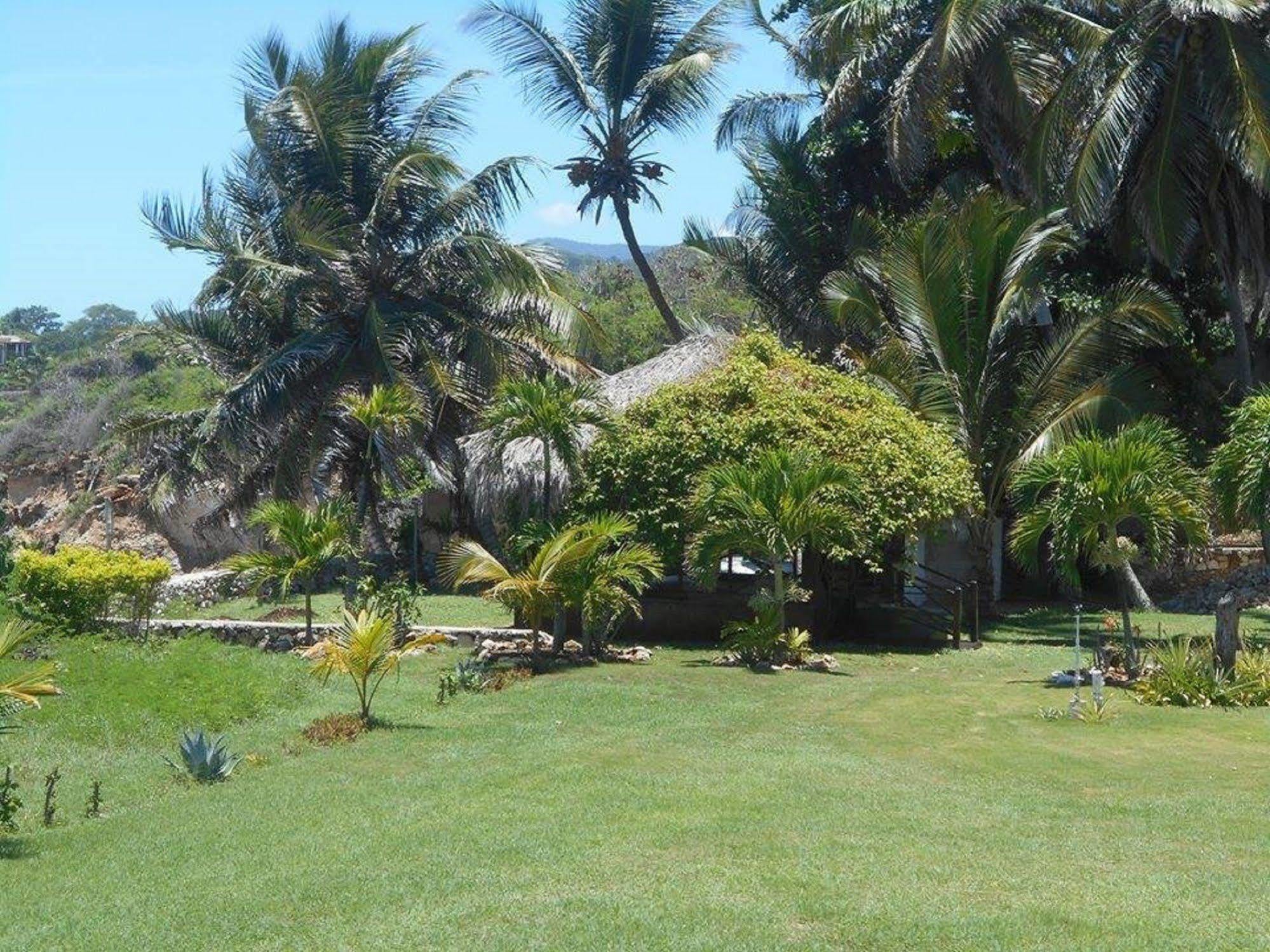 El Quemaito - Luxury Oceanfront Retreat Hotel