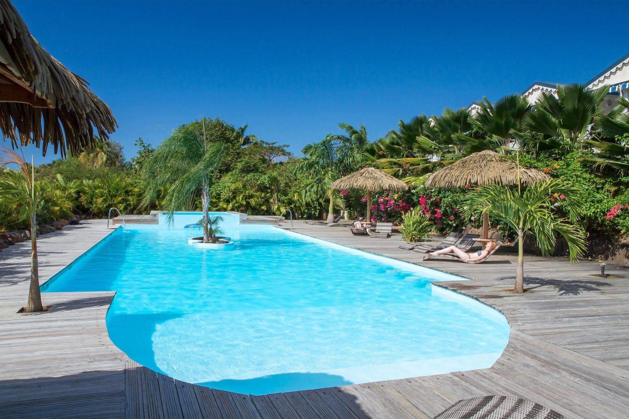 Tropicana Suites Aparthotel 4*